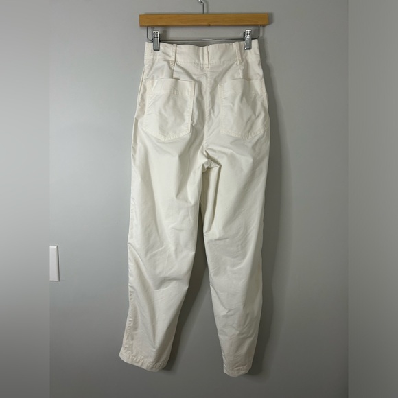 Aritzia Wilfred Free Day Off Pants in White - Picture 6 of 10
